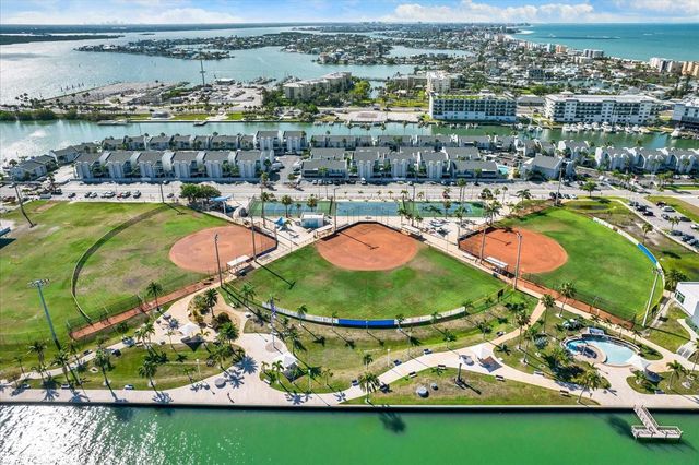 169 MEDALLION BOULEVARD E, Madeira Beach, FL 33708