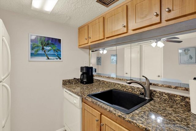 169 MEDALLION BOULEVARD E, Madeira Beach, FL 33708