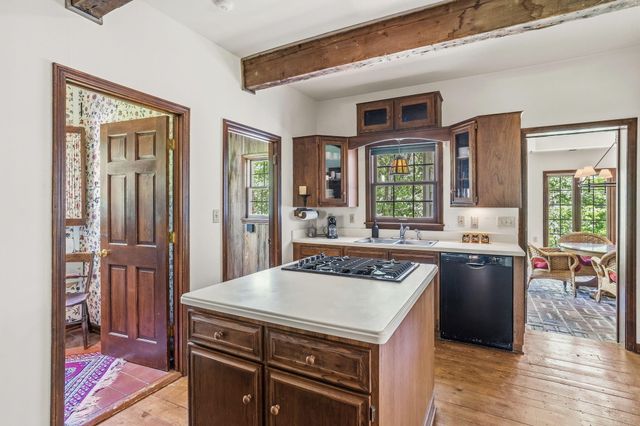 7801 S CAVE CREEK RD, Columbia, MO 65203
