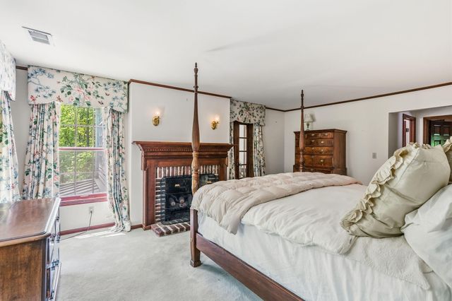 7801 S CAVE CREEK RD, Columbia, MO 65203