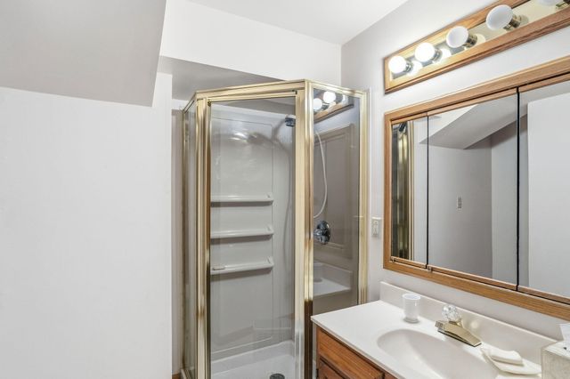 7801 S CAVE CREEK RD, Columbia, MO 65203
