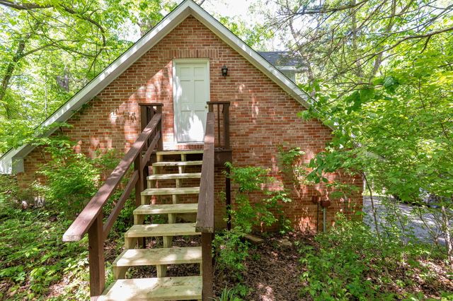 7801 S CAVE CREEK RD, Columbia, MO 65203