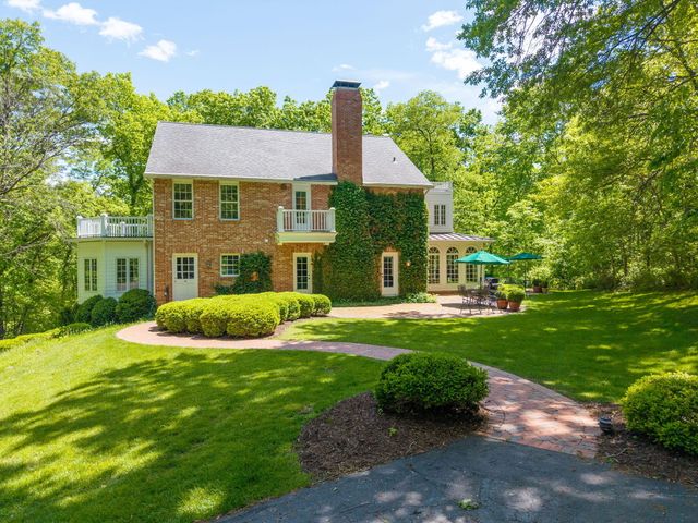 7801 S CAVE CREEK RD, Columbia, MO 65203