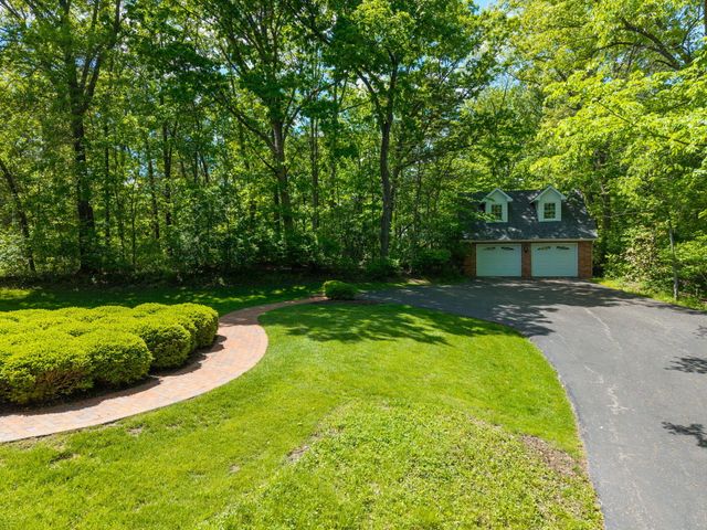 7801 S CAVE CREEK RD, Columbia, MO 65203
