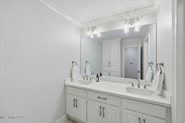 144 Rollingwood Drive, Jackson, MS 39211