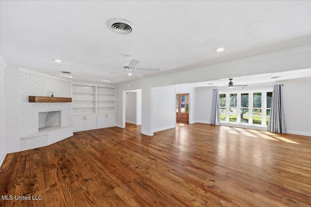 144 Rollingwood Drive, Jackson, MS 39211