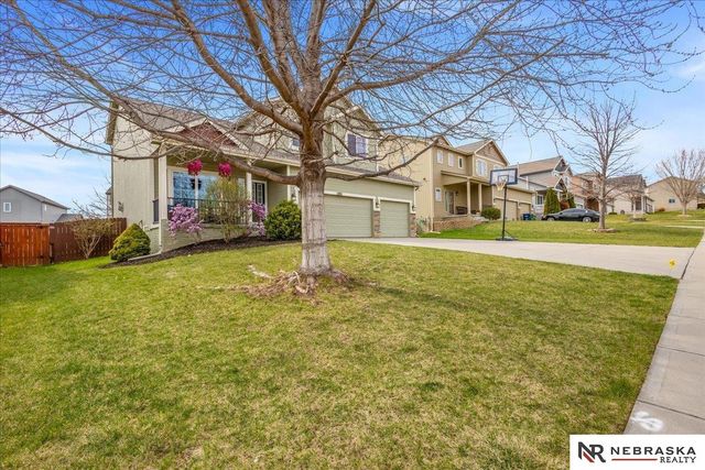 14204 S 18th Street, Bellevue, NE 68123