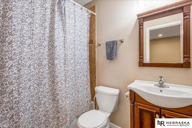 14204 S 18th Street, Bellevue, NE 68123