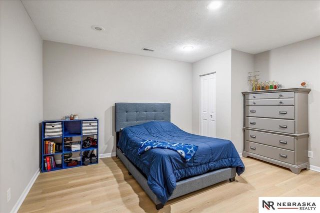 14204 S 18th Street, Bellevue, NE 68123