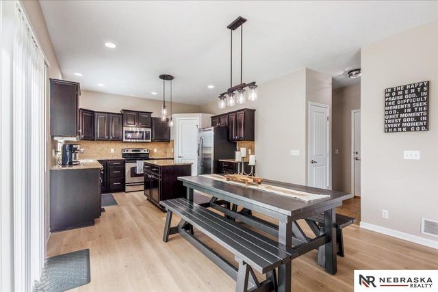 14204 S 18th Street, Bellevue, NE 68123