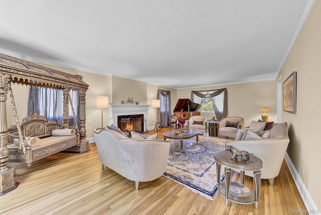 64 E Roe Boulevard, Patchogue, NY 11772 — photo 2