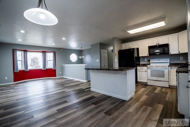 2202 W Saddle Lane, Idaho Falls, ID 83402