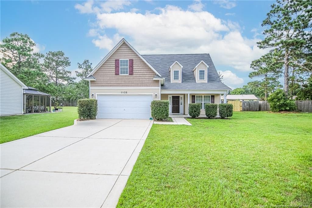 1908 Sir Michael Drive, Hope Mills, NC 28348