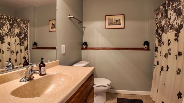 12211 Ives Meadow Lane NE, Cedar Springs, MI 49319