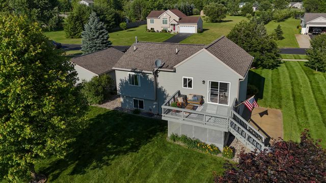12211 Ives Meadow Lane NE, Cedar Springs, MI 49319