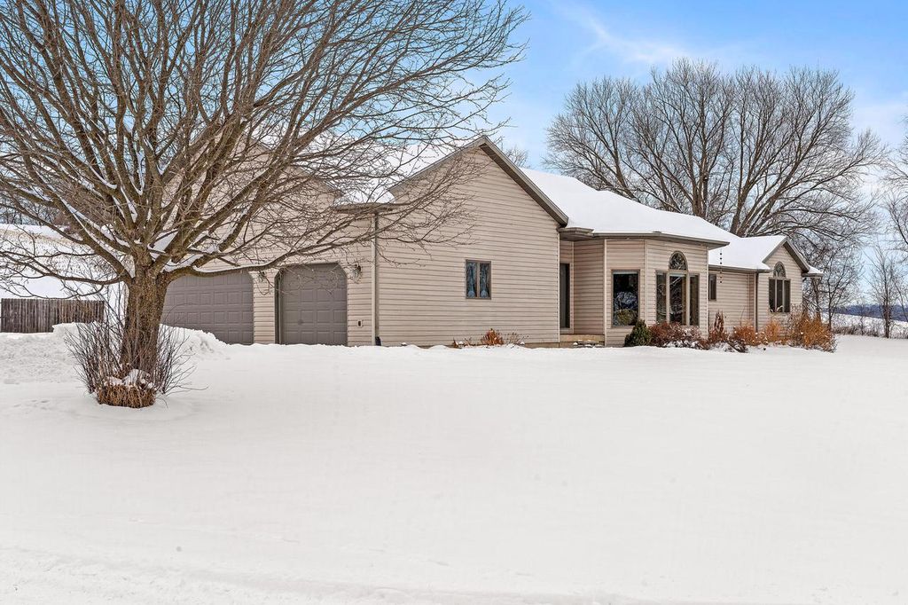 W20744 Hammer LANE, Galesville, WI 54630