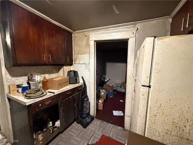 2194 Regina Road, Akron, OH 44320