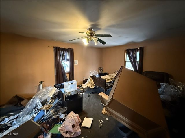 2194 Regina Road, Akron, OH 44320