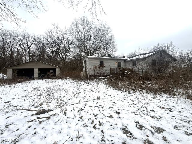 2194 Regina Road, Akron, OH 44320