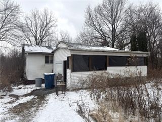 2194 Regina Road, Akron, OH 44320
