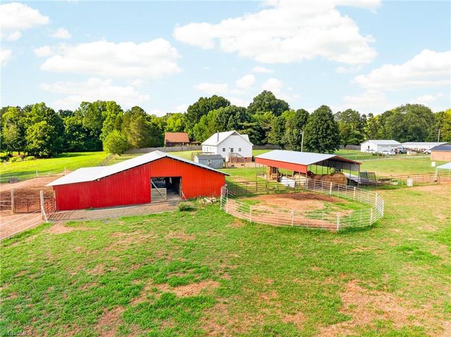 5142 New Hope Church Road, Asheboro, NC 27205