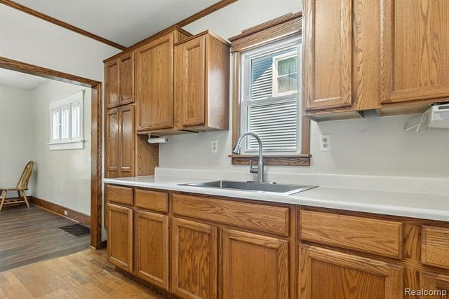 2710 Electric Avenue, Port Huron, MI 48060