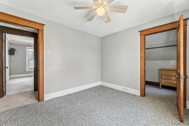 2710 Electric Avenue, Port Huron, MI 48060