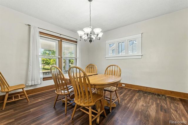 2710 Electric Avenue, Port Huron, MI 48060