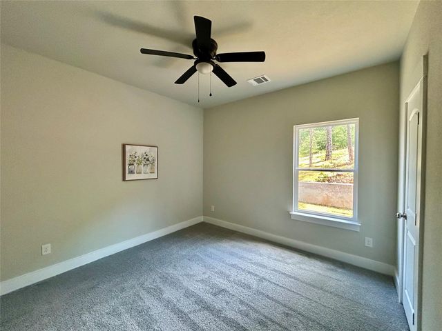 165 Lamaloa LN, Bastrop, TX 78602