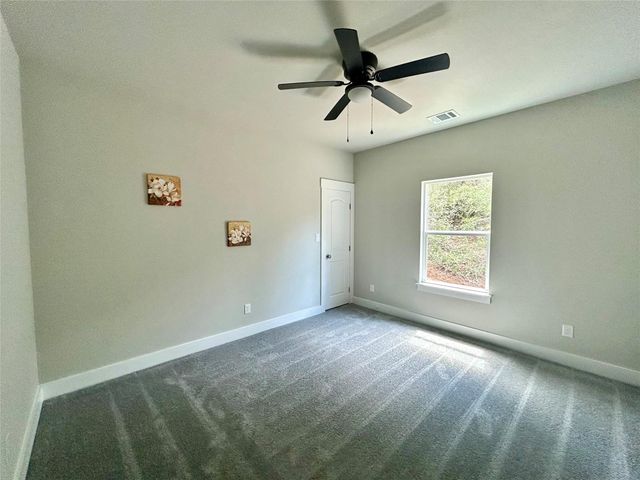 165 Lamaloa LN, Bastrop, TX 78602