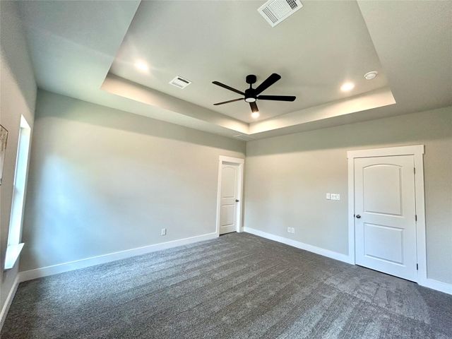 165 Lamaloa LN, Bastrop, TX 78602