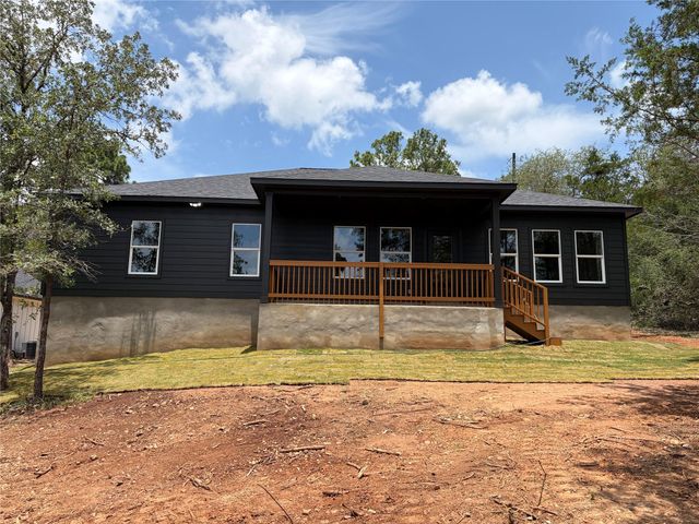 165 Lamaloa LN, Bastrop, TX 78602