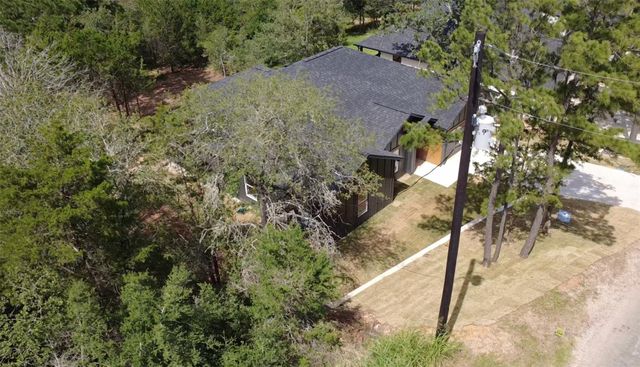 165 Lamaloa LN, Bastrop, TX 78602