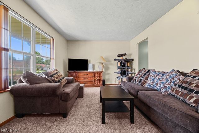 2610 Blenheim Avenue, Alliance, OH 44601