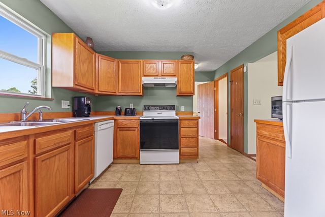 2610 Blenheim Avenue, Alliance, OH 44601