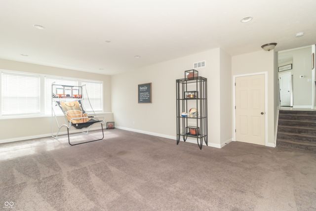 6481 Treeline Lane, Mccordsville, IN 46055