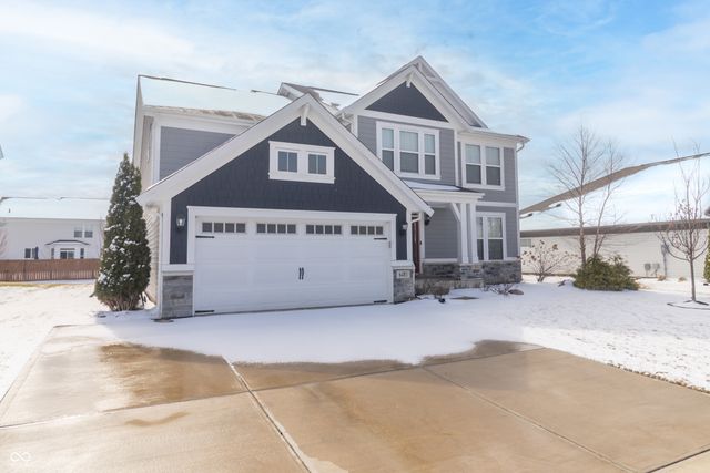 6481 Treeline Lane, Mccordsville, IN 46055
