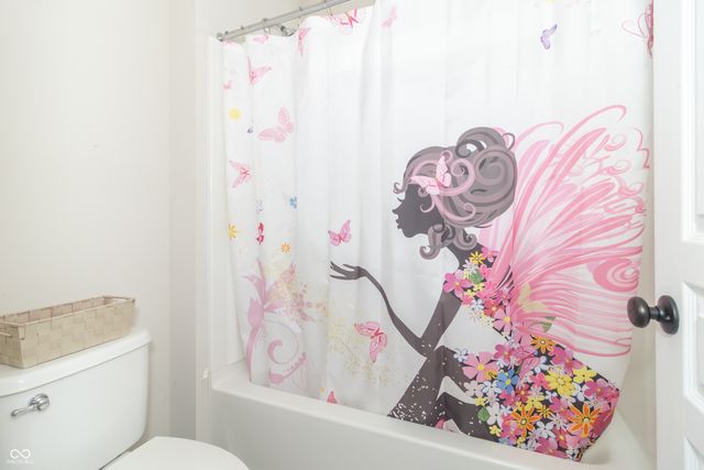 6481 Treeline Lane, Mccordsville, IN 46055