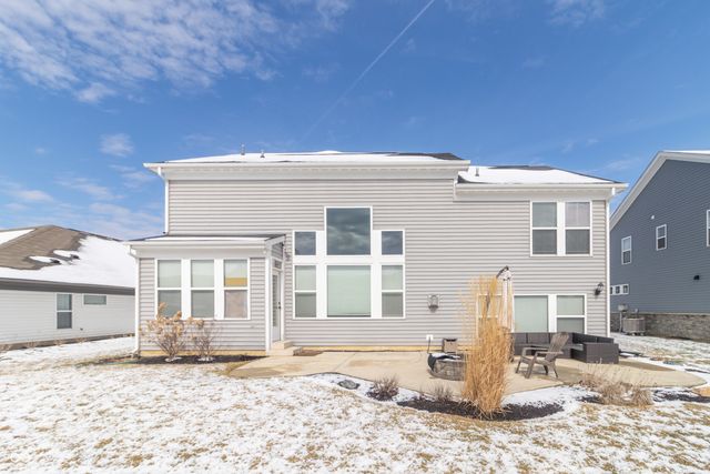 6481 Treeline Lane, Mccordsville, IN 46055