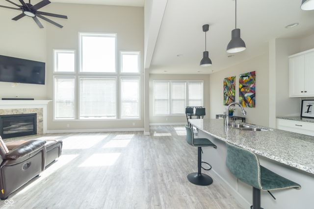 6481 Treeline Lane, Mccordsville, IN 46055