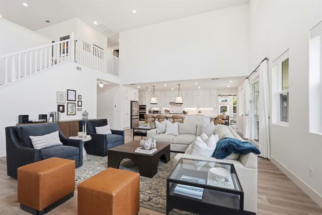 204 McKays Point Pl, West Sacramento, CA 95605