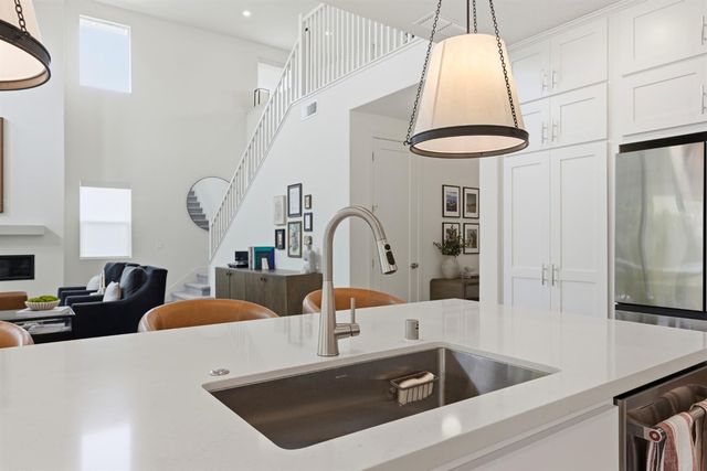 204 McKays Point Pl, West Sacramento, CA 95605