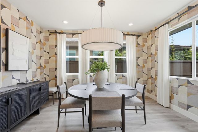 204 McKays Point Pl, West Sacramento, CA 95605