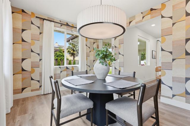 204 McKays Point Pl, West Sacramento, CA 95605