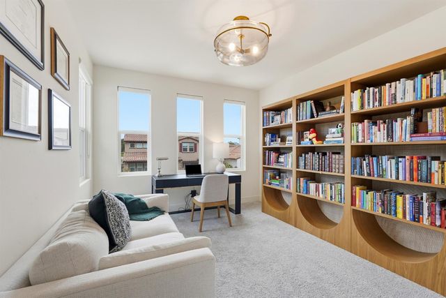 204 McKays Point Pl, West Sacramento, CA 95605