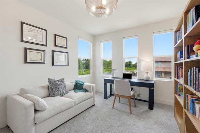 204 McKays Point Pl, West Sacramento, CA 95605