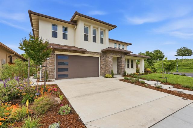 204 McKays Point Pl, West Sacramento, CA 95605