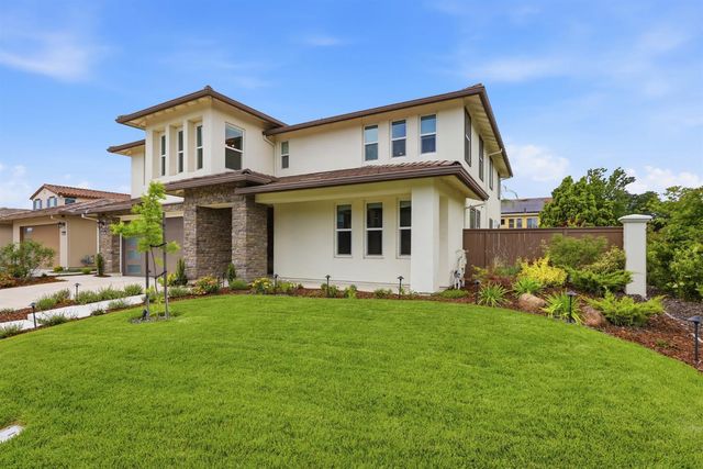 204 McKays Point Pl, West Sacramento, CA 95605