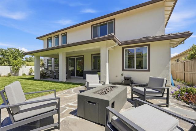 204 McKays Point Pl, West Sacramento, CA 95605