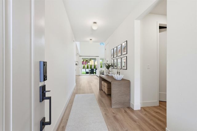 204 McKays Point Pl, West Sacramento, CA 95605